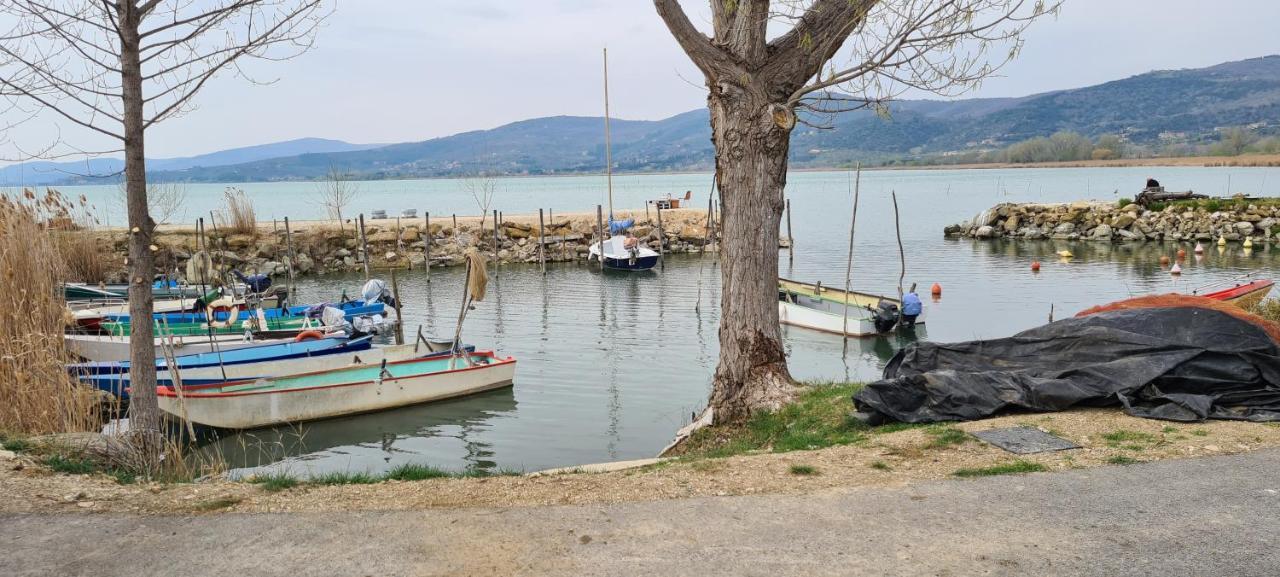Appartamento Lago Trasimeno - Torricella Pg Torricella (Magione) Exterior photo
