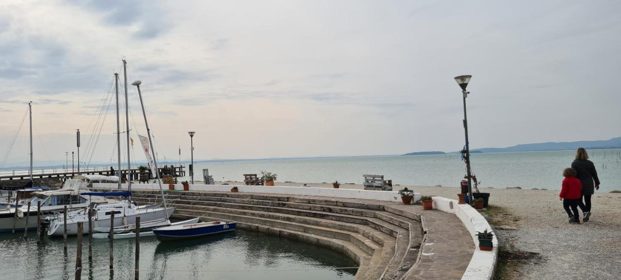 Appartamento Lago Trasimeno - Torricella Pg Torricella (Magione) Exterior photo